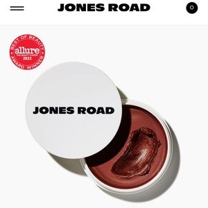 Jones Road miracle balm in Sunkissed